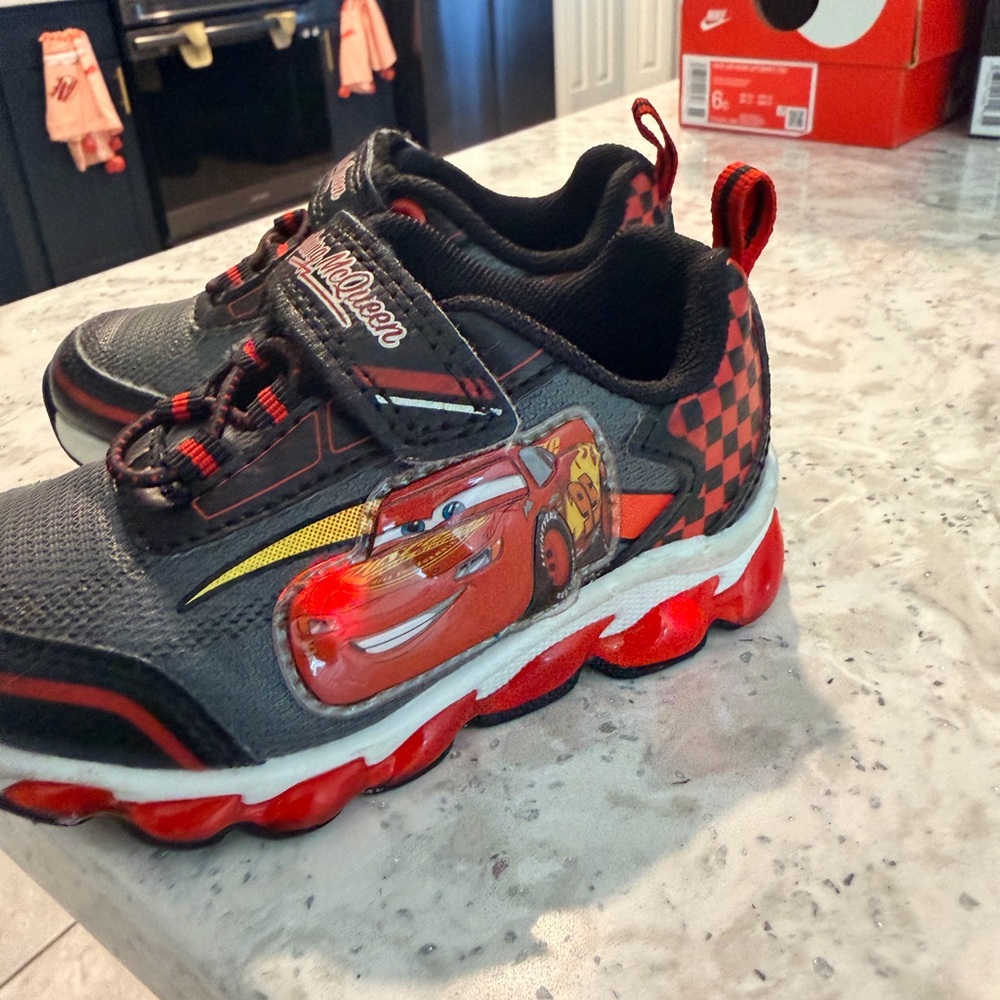 Disney Lightning McQueen Sneakers - Gray and Red